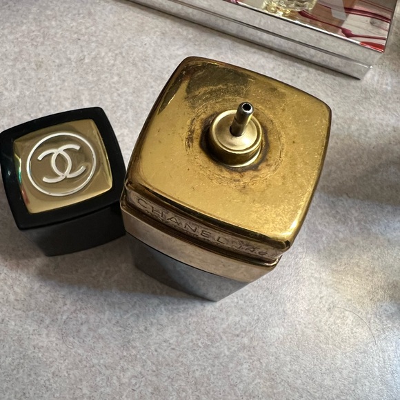 Vintage collectible Perfume empty  Bottle. - Picture 4 of 12